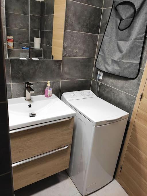 Menton, Appartement/Jardin, Proche Mer Et Centre Екстериор снимка