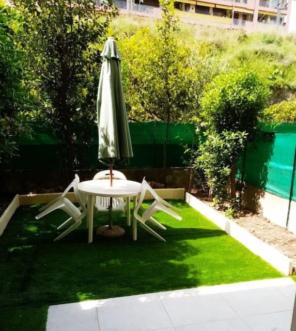 Menton, Appartement/Jardin, Proche Mer Et Centre Екстериор снимка